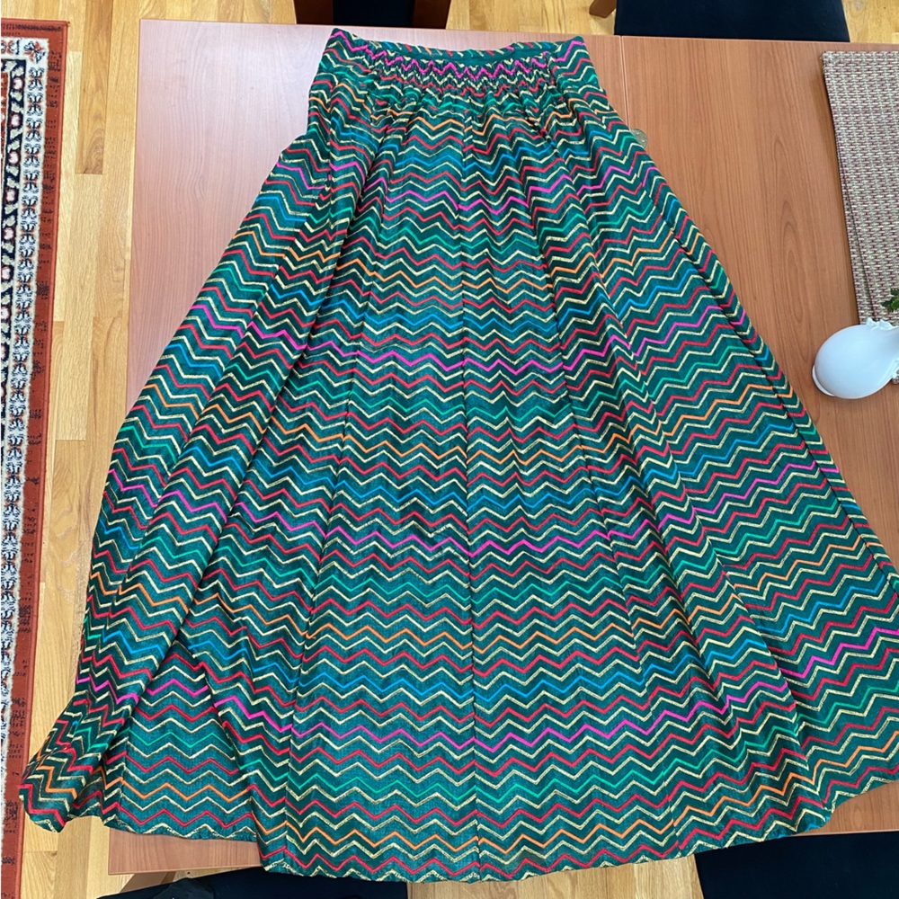 Colorful Lehenga Skirt & Top with Dupatta Indian Wedding Outfit - Picture 4 of 8